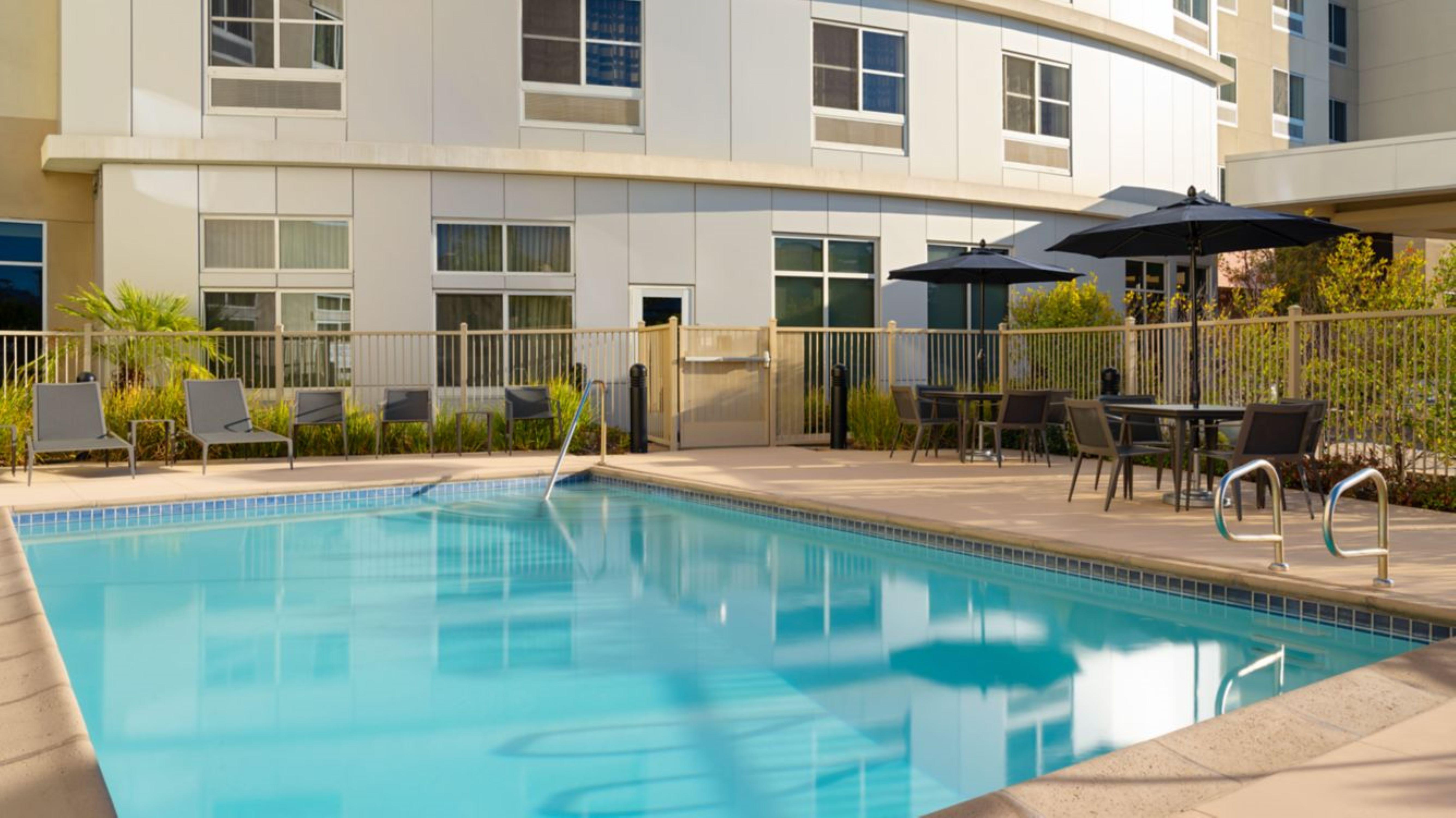 Courtyard By Marriott Sunnyvale Silicon Valley Екстериор снимка