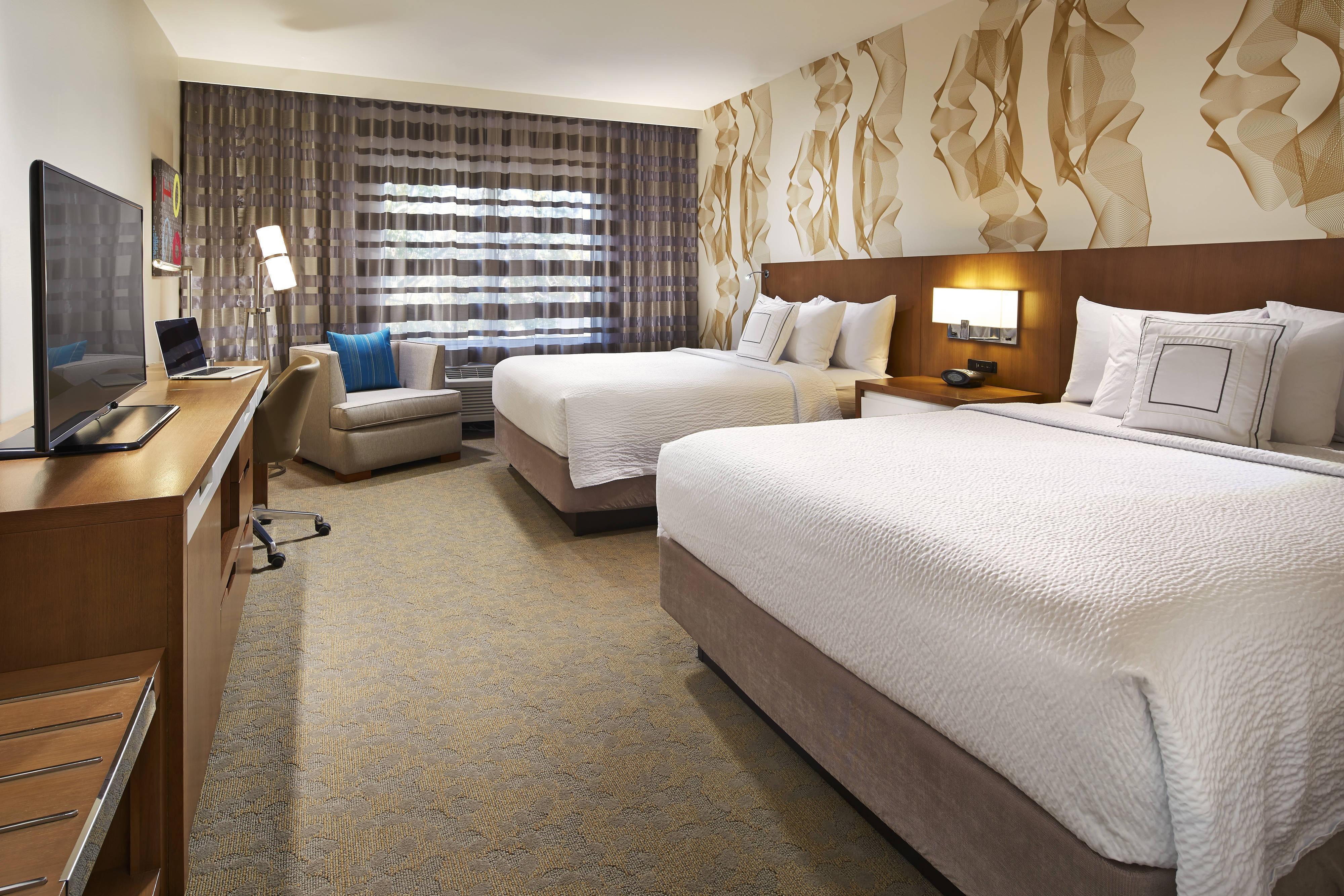 Courtyard By Marriott Sunnyvale Silicon Valley Екстериор снимка