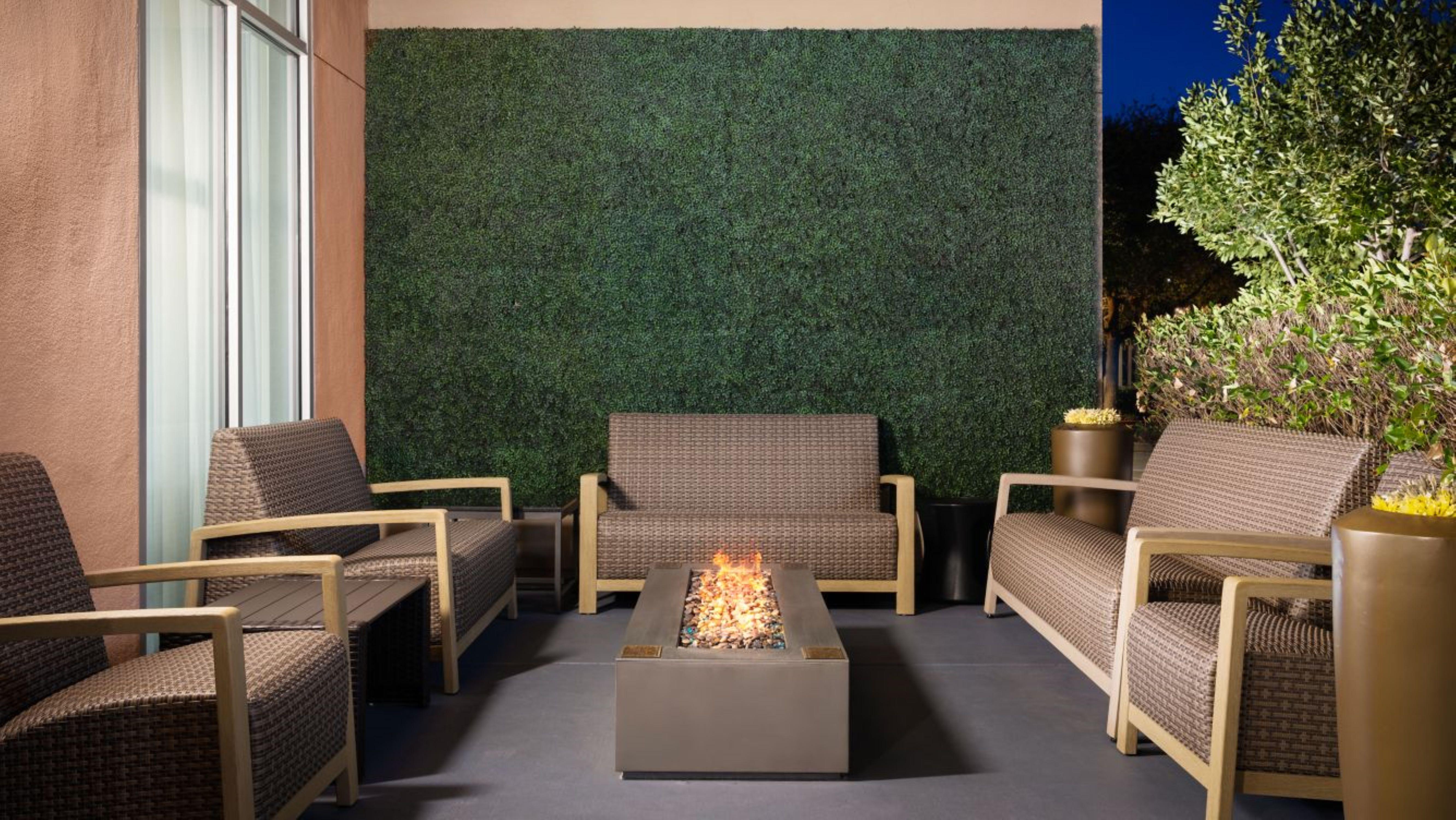 Courtyard By Marriott Sunnyvale Silicon Valley Екстериор снимка